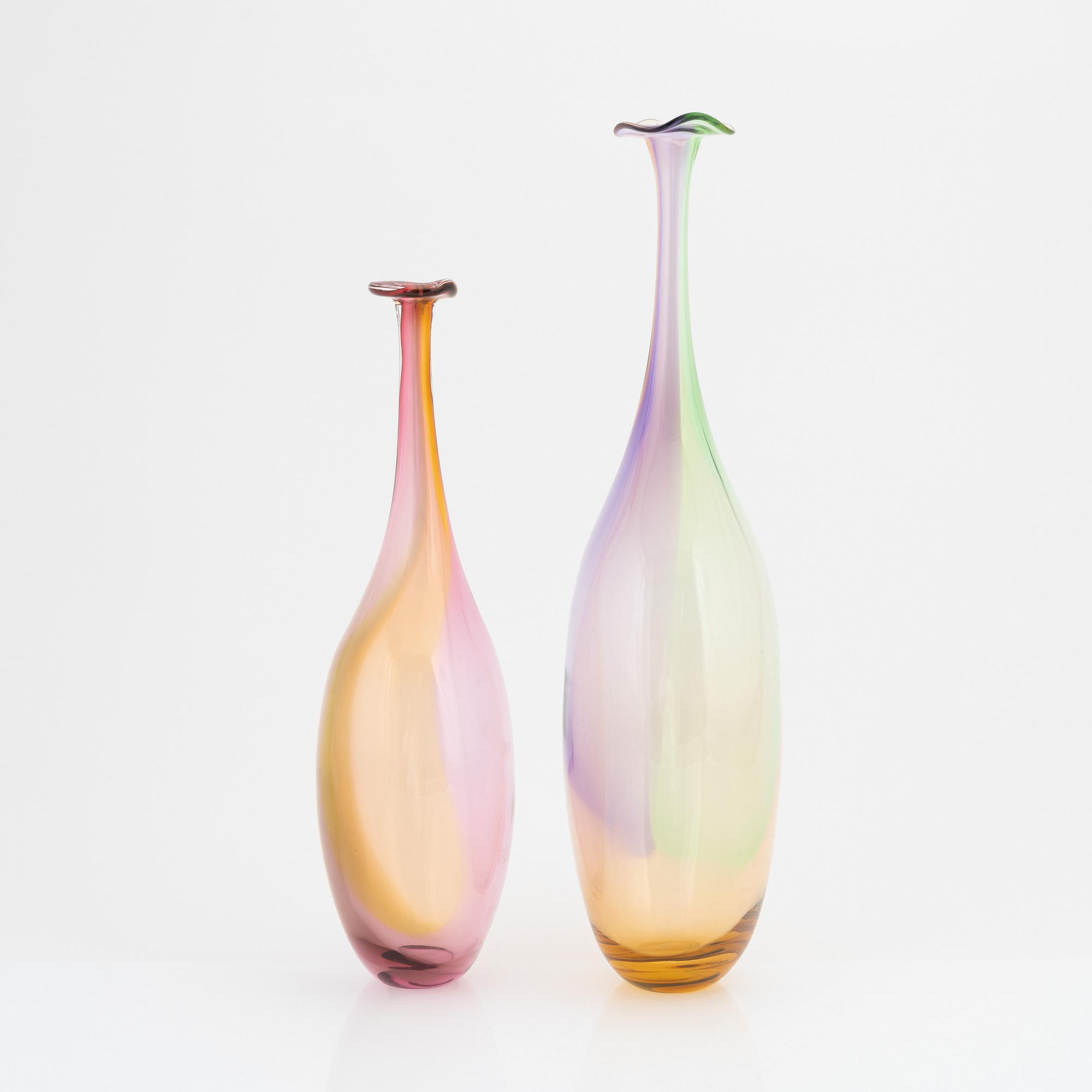 Kjell Engman, vaser, 2 st, glas, "Fidji", Kosta Boda.