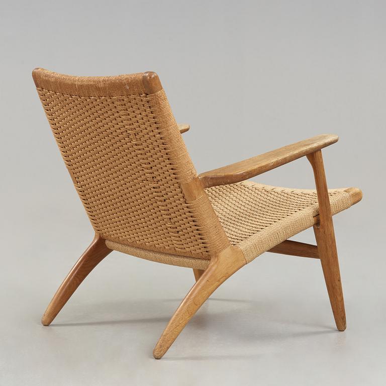 HANS J WEGNER, karmstol "CH-25", Carl Hansen & Son, Danmark.