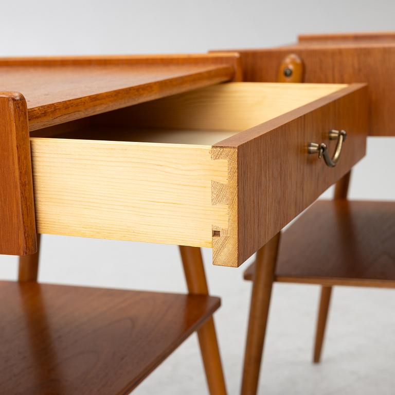A pair of bedside tables, AB Carlström & co Möbelfabrik, mid20th century.
