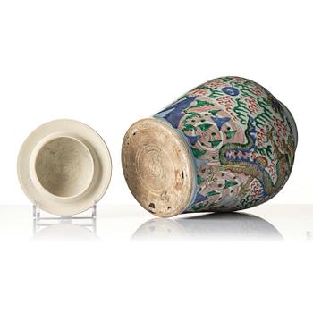 A wucai dragon vase, Transition, 17th century.