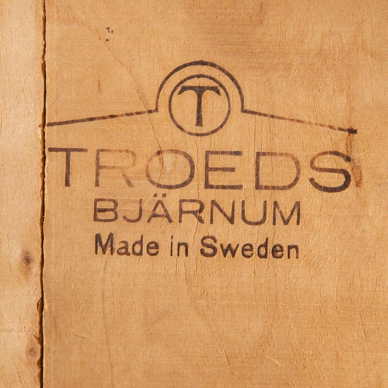 A Nils Jonsson jakaranda dining group 7 pcs Troeds Bra Bohag, Bjärnum, mid-20th century.