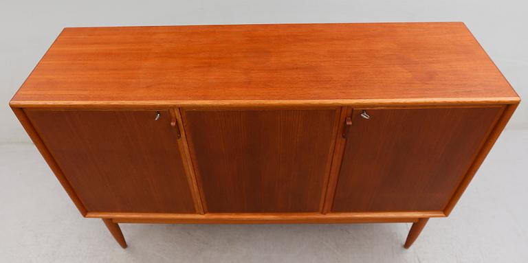 SIDEBOARD, Bertil Fridhagen, Bodafors, 1900-talets mitt.