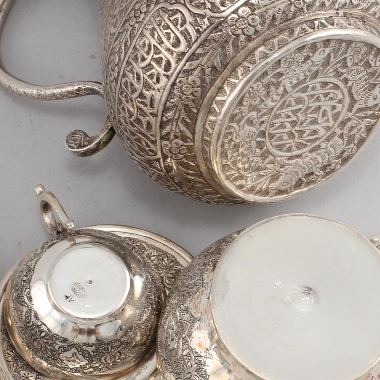 KAFFESERVIS, 4 delar, silver, orientalisk, 1900-tal, vikt 630 g.