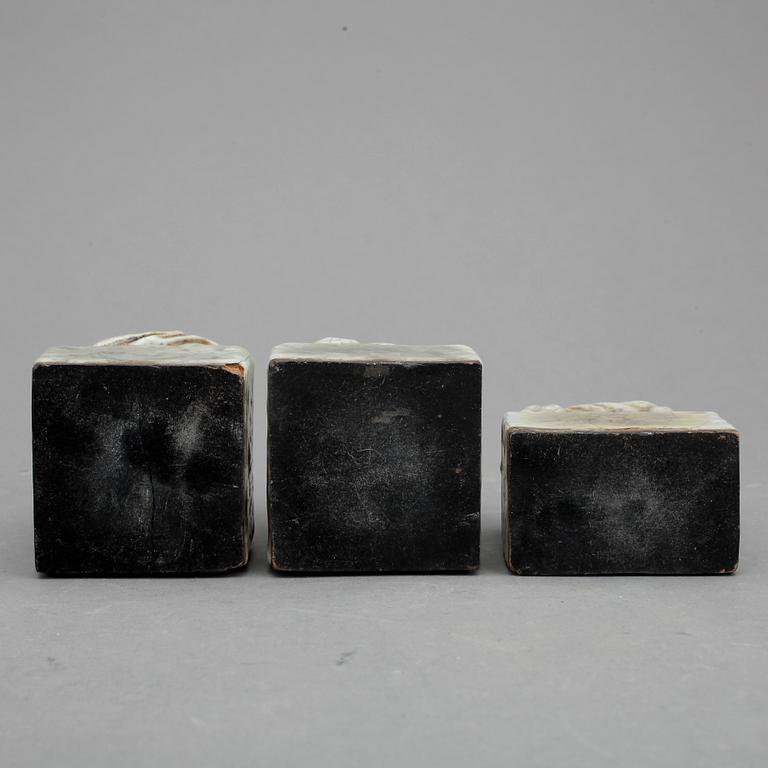 SIGILL, 3 st, keramik, Kina, 1800/1900-tal.