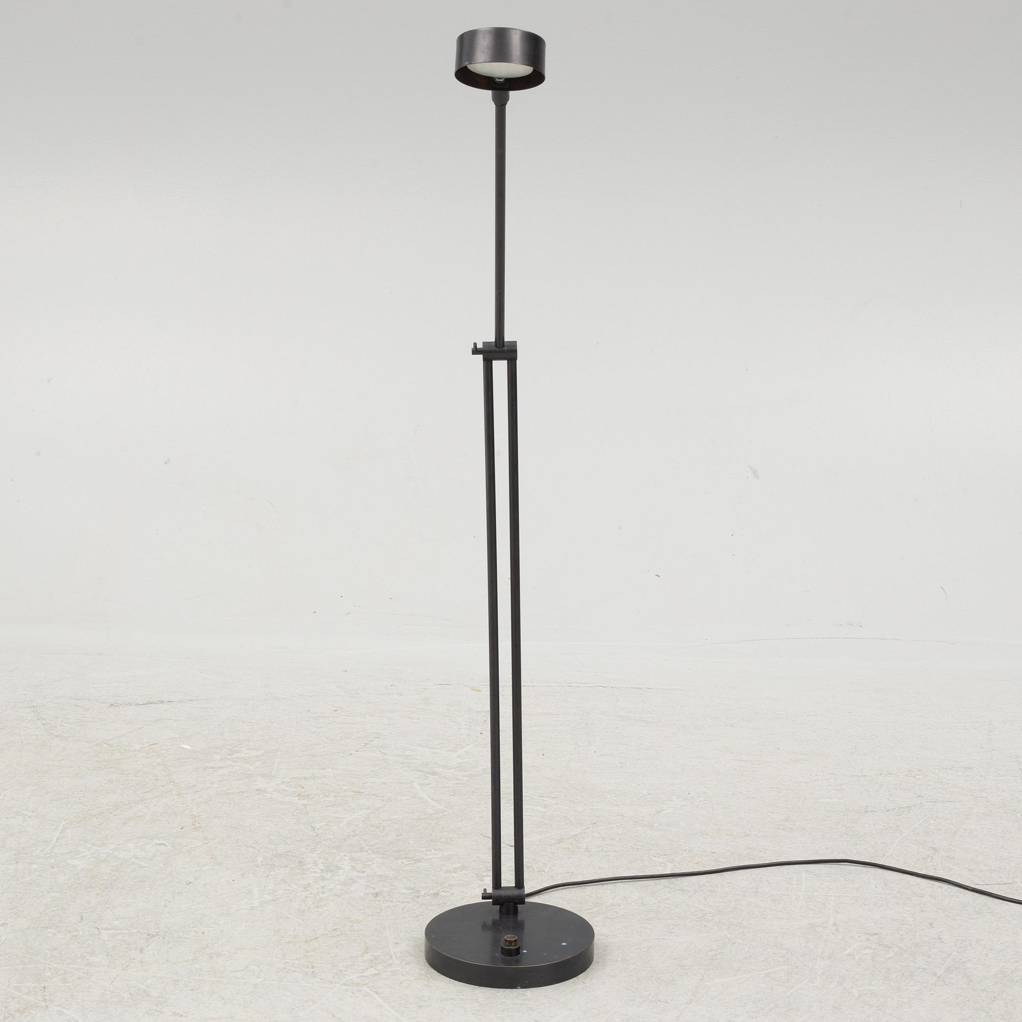 Michael & Lucy Vaughan, a contemporary 'Faringdon' floor lamp.