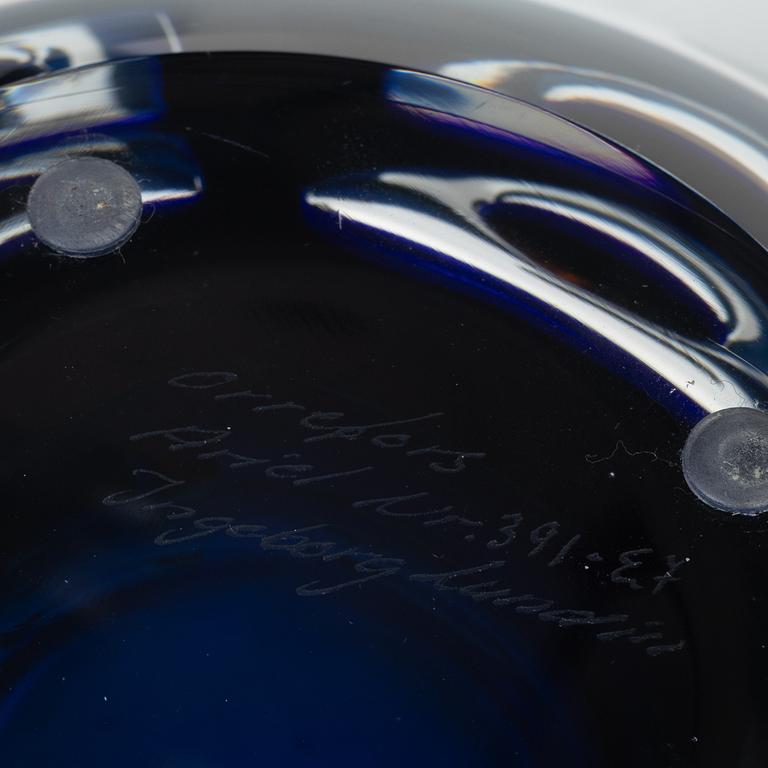 Ingeborg Lundin, An Ariel bowl, Orrefors, 1977.