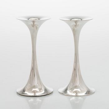 Tapio Wirkkala, ljusstakar, 2 st, silver, "Trumpetti", Kultakeskus, Tavastehus 1989-1994.