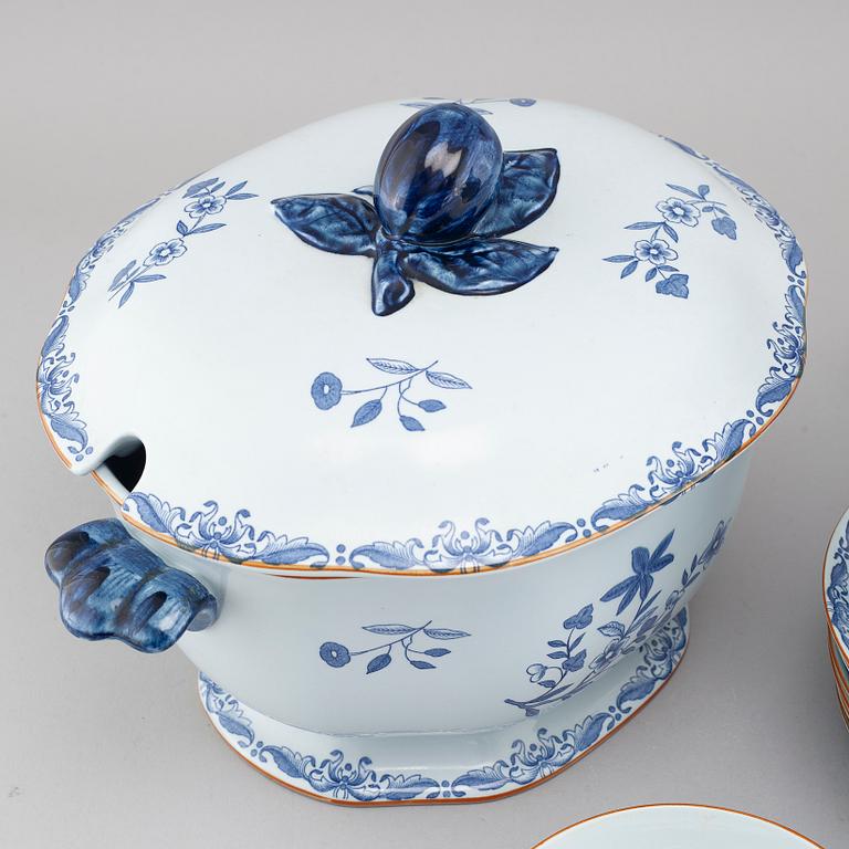 SERVICE, 9 pieces, porcelain, "Ostindia", Rörstrand, 20th century.