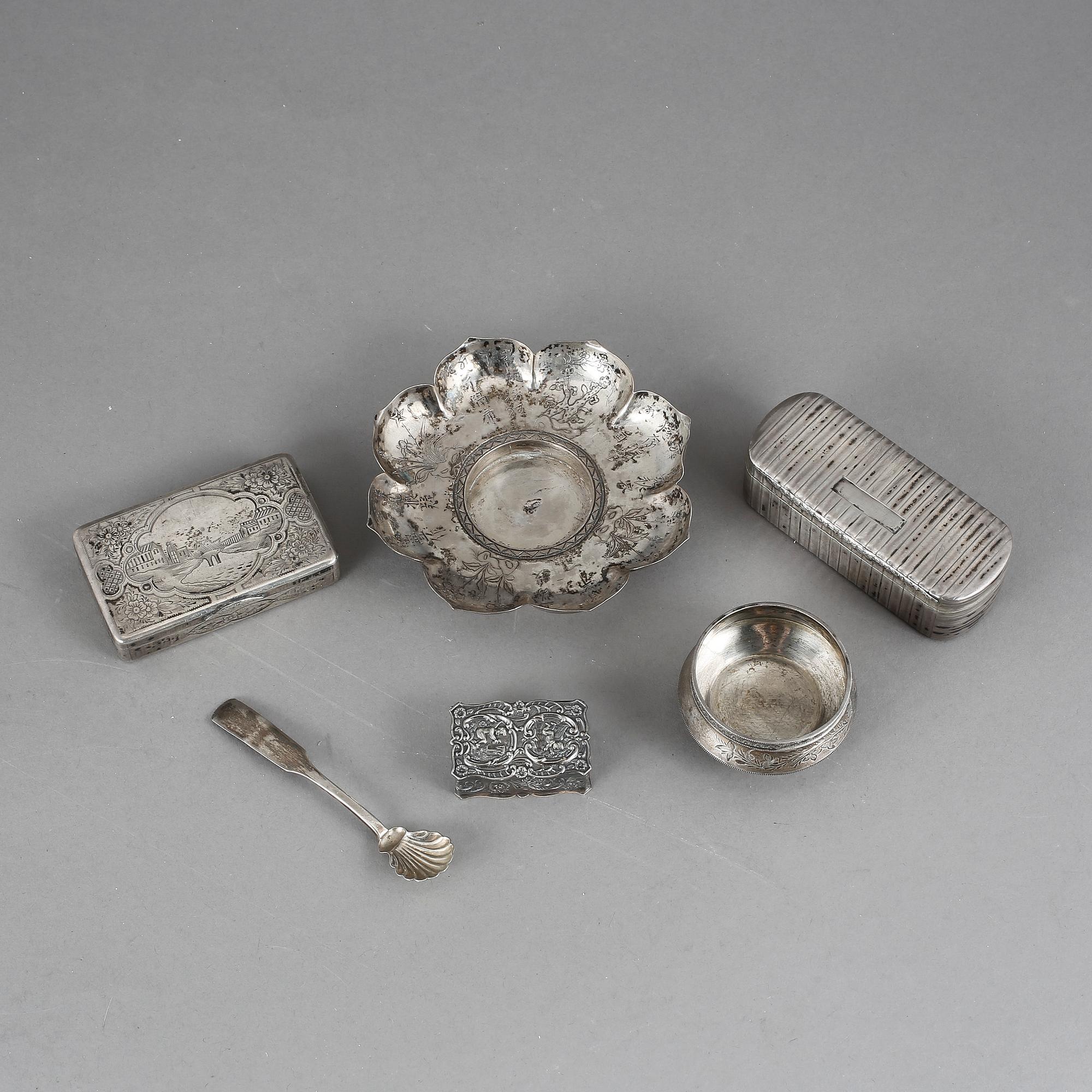 PARTI SILVER, 5 delar, olika nationaliteter, bla Ryssland och Kina, 18-1900-tal. Total vikt ca 350 g.