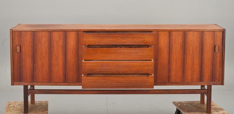 SIDEBOARD, "Arild" Nils Jonsson, Troeds, 1900-talets andra hälft.