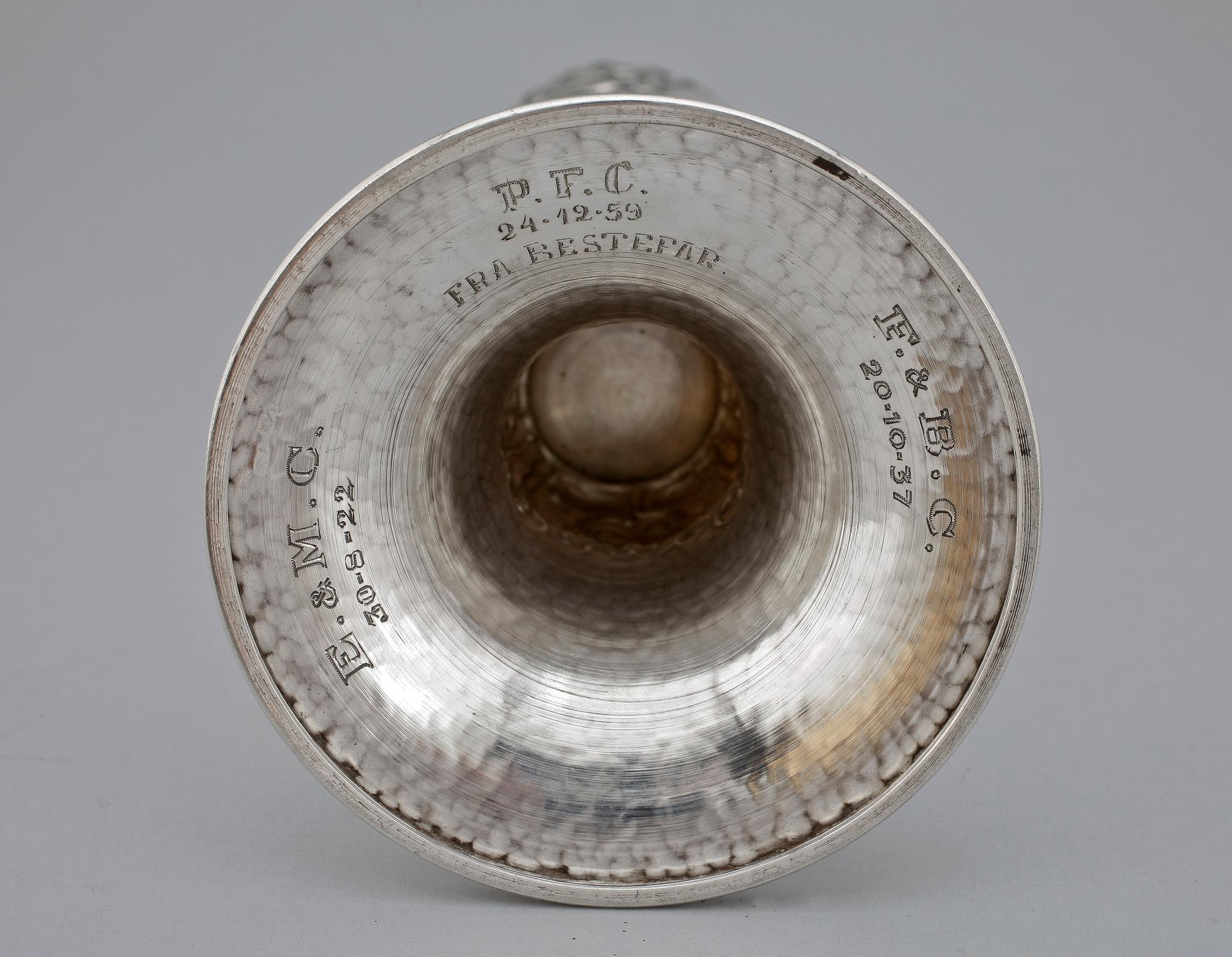 VAS, silver, jugend, Thune, 1900-talets första kvartal. 329 g.