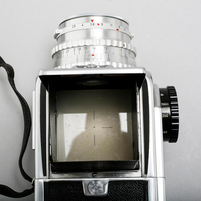A camera from Hasselblad, model 1000F, 1950s.