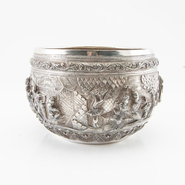 Bowl, silver, first half of the 20th century, unmarked, marked Tillander (Helsinki).