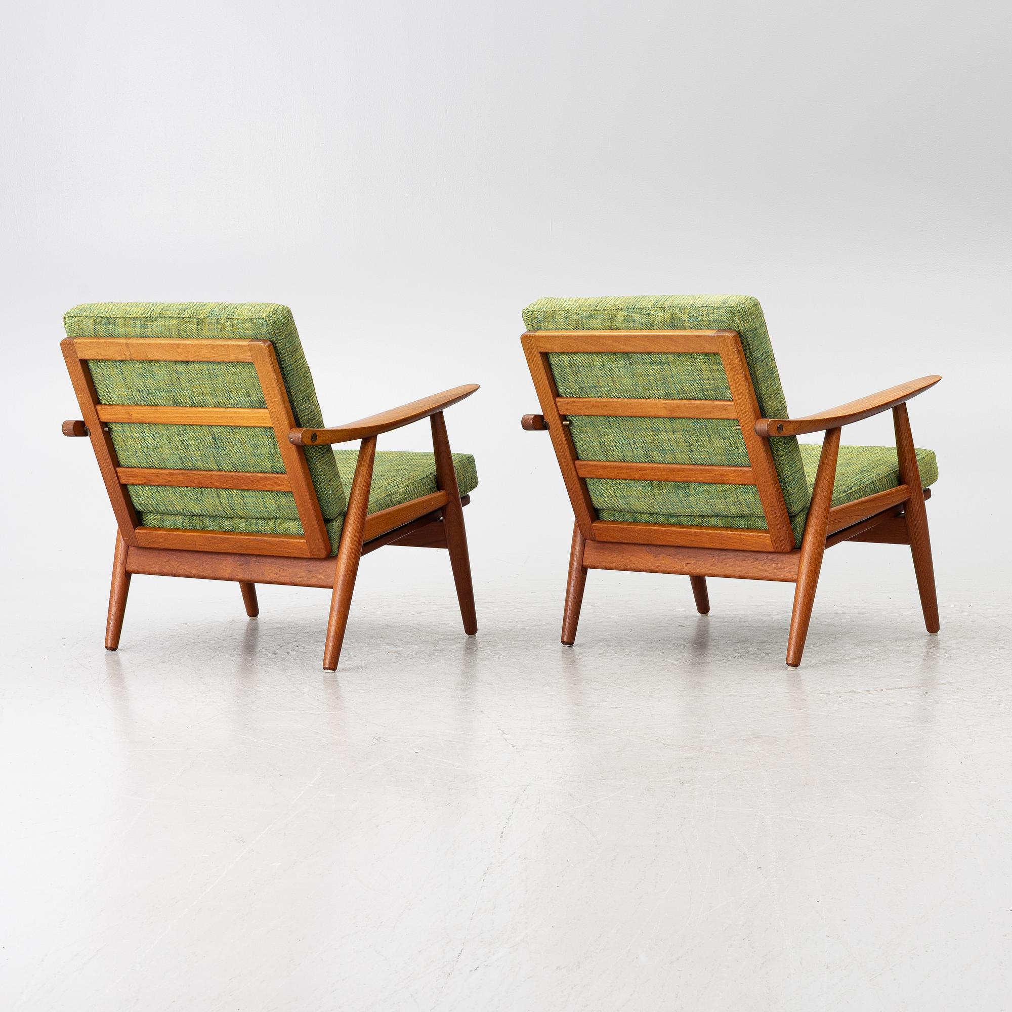 Hans J. Wegner, Armchairs, a pair, “GE 240”/“Cigarren”, Denmark, 1960s.