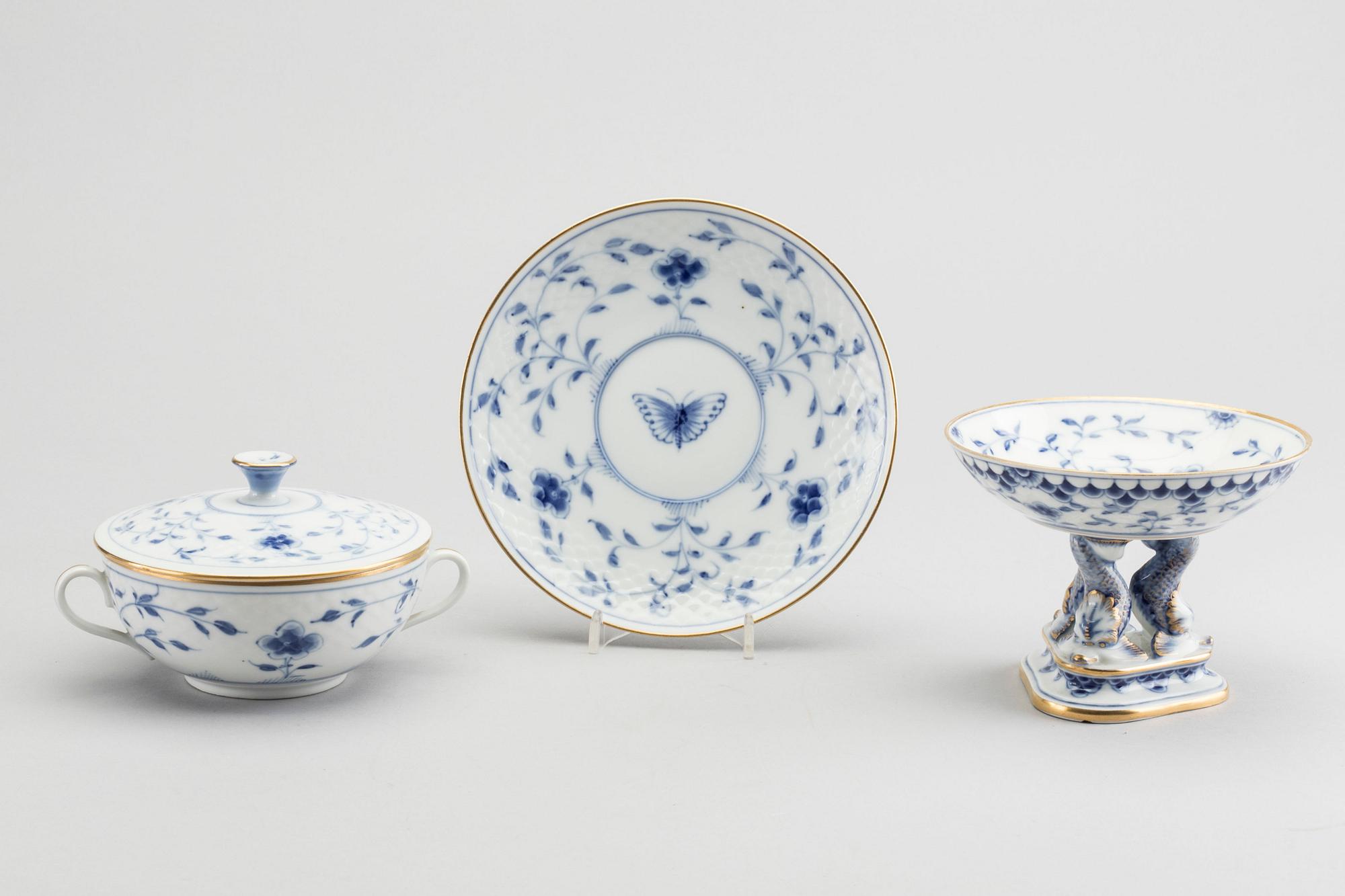 SERVISDELAR, 131+4 st, porslin, "Summerfugl", Bing & Gröndahl, 1900-talets andra hälft.