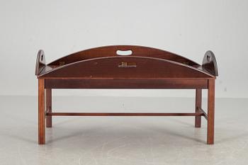 SOFFBORD, s.k. Butlers tray, 1900-talets andra hälft.