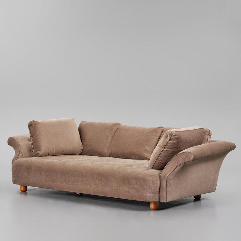 Josef Frank, a "Liljevalchs" sofa, Firma Svenskt Tenn.