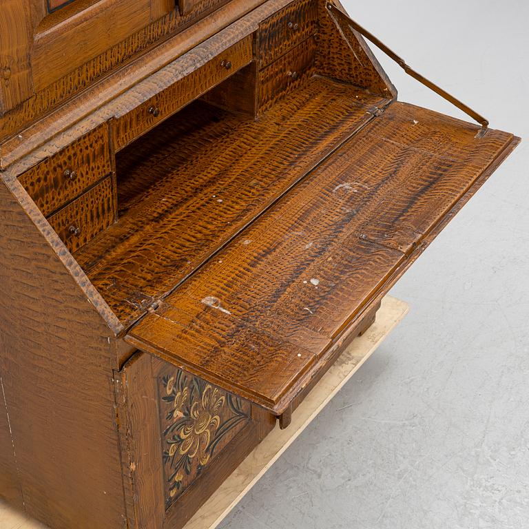 Skåp, allmoge, daterat 1816.