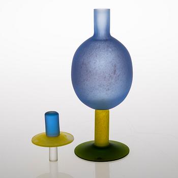 A DECANTER, "Oz" Pro Arte, signed Oiva Toikka, Nuutajärvi.