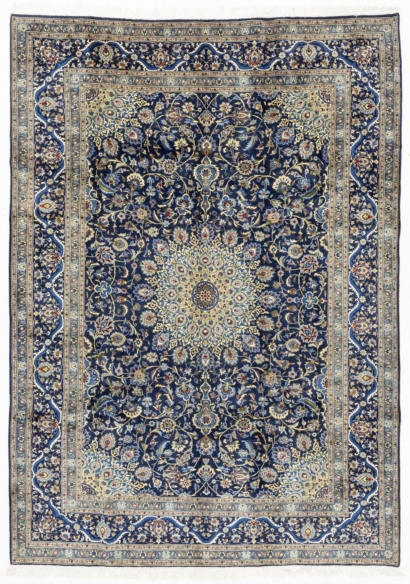 Matta, semiantik, Kashmar, ca 342 x 242 cm.