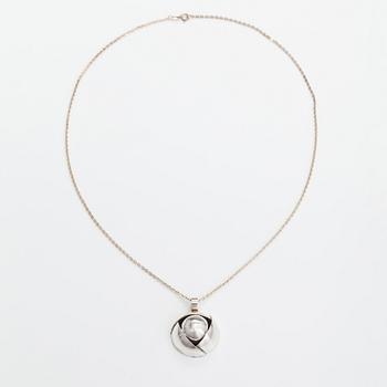 Elis Kauppi, Halsband, sterlingsilver. Kupittaan kulta, Åbo.