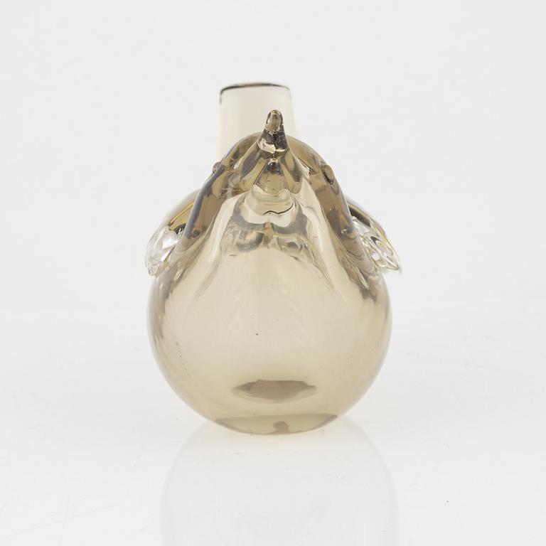 Tyra Lundgren, a glass sculpture of a bird, Venini, Murano, Italy circa 1937-38.