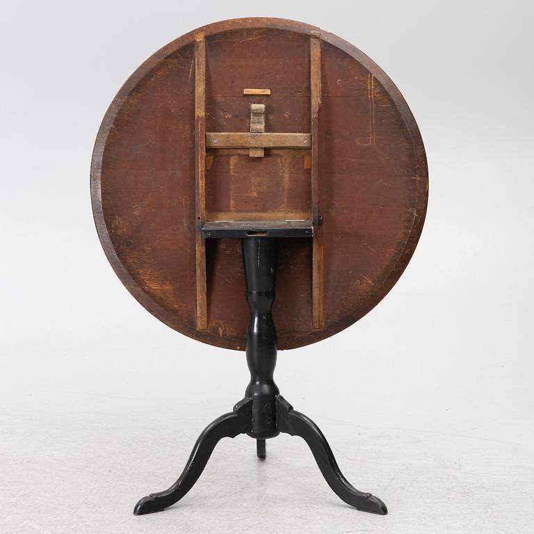 A folding table, Mälardalen, first half of the 19th century.