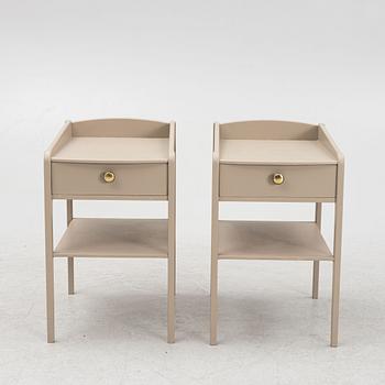 Bedside tables, a pair, from around the mid-20th century.