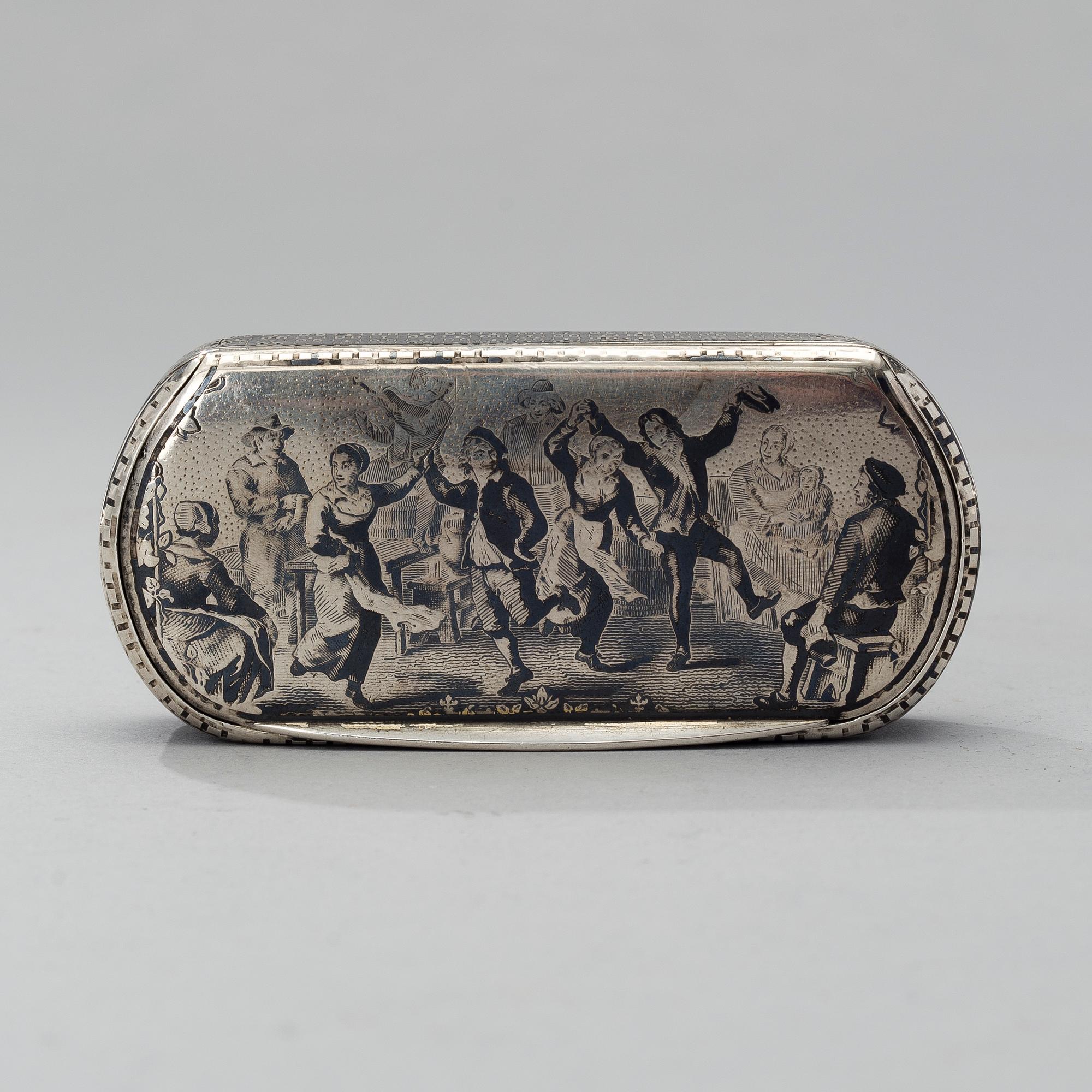 SNUSDOSA, silver och nillo, Frankrike 1800-talets första hälft, svenska importstämplar, vikt 88 g.