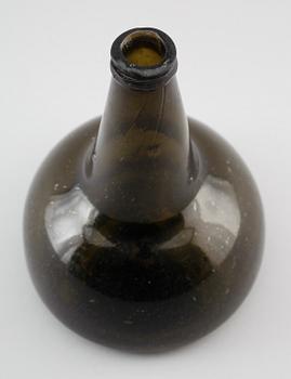 FLASKA, grönt glas, 1700-tal.