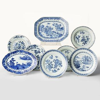 Parti, 8 delar, porslin. Qingdynastin, Qianlong (1736-95).