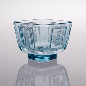 ARTTU BRUMMER, BOWL, glass, "Mottimalja" 1939-1942 Riihimäki Lasi Oy.