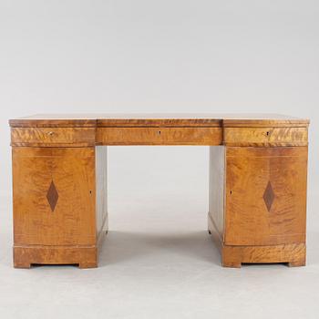 SKRIVBORD, Karl Johan-stil, 1900-talets början.