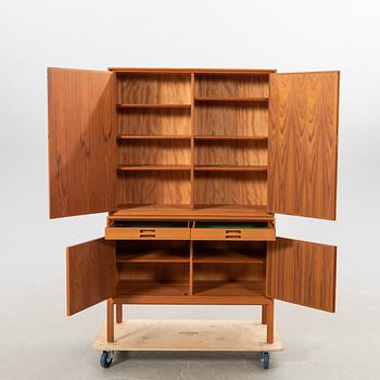 Bertil Fridhagen, skåp Bodafors möbelfabrik 1900-talets senare del.