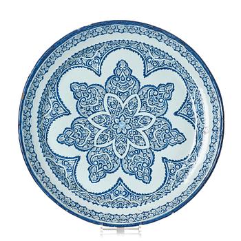 412. A large French faience dish, Rouen, 18th Century.