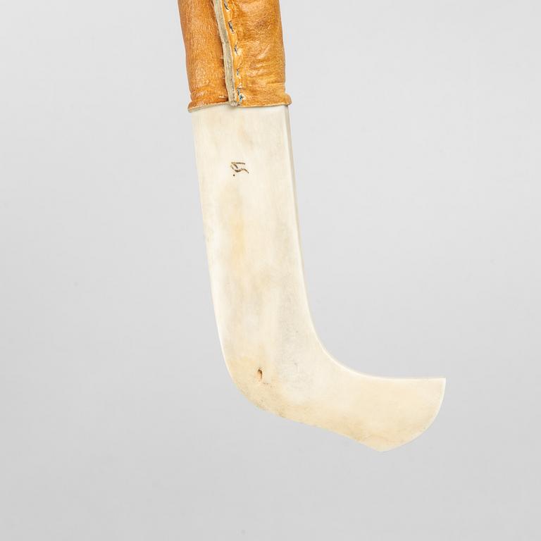 Lars Sunna, a reindeer horn knife, signed.