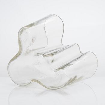 Alvar Aalto, A '9750' vase Karhula Glassworks in production 1937-1949.