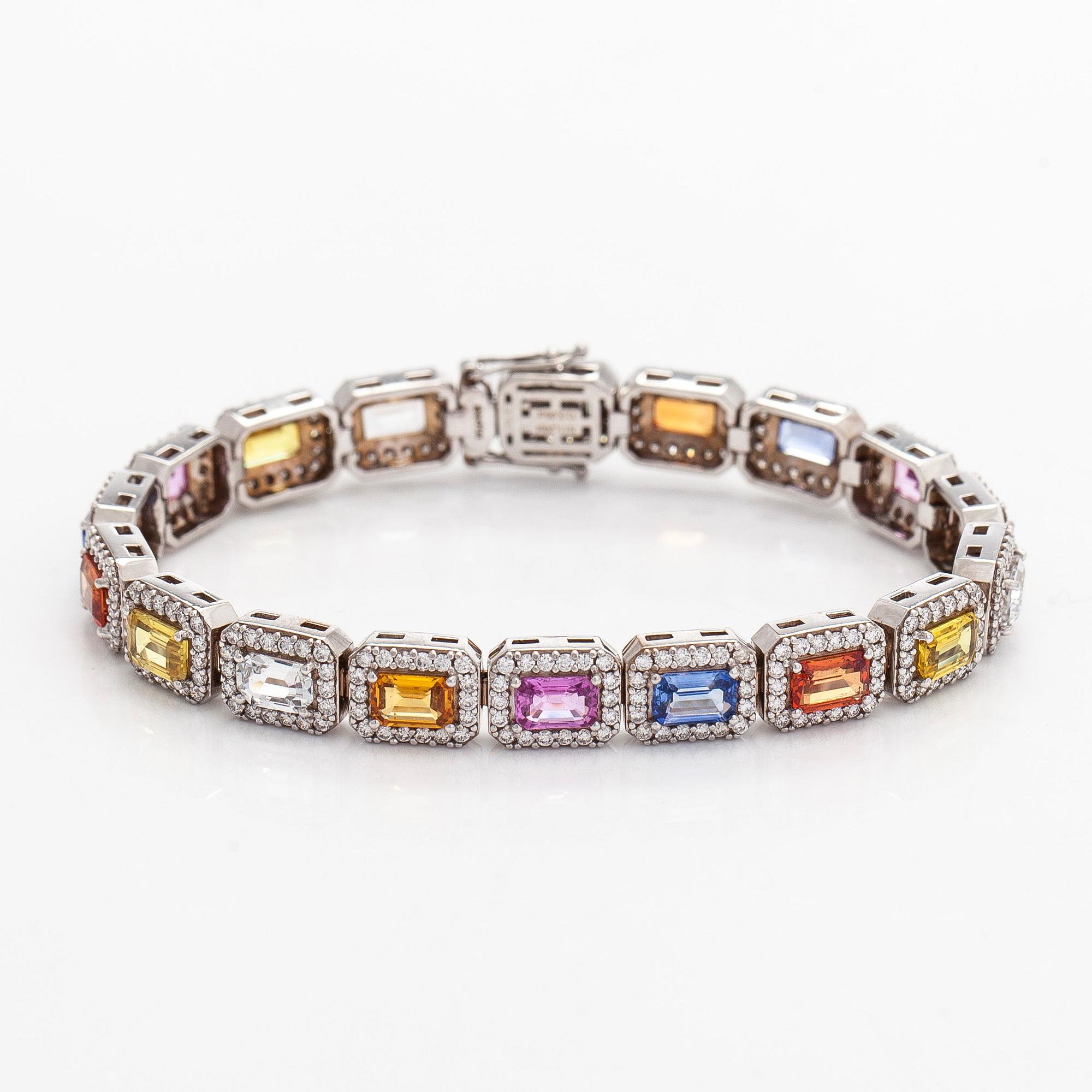 Armband, 18K vitguld med multifärgade safirer och diamanter.