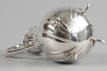 KANNA, silver, rokokostil. Möinichen Danmark, 1900-tal. Ca 485 gr.