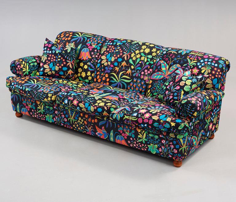 A Josef Frank sofa, 'model 703', Svenskt Tenn, Sweden.