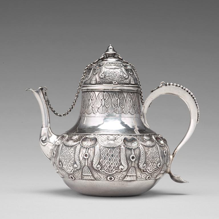 A Dutch 18th century silver tea-pot, mark possibly of Abraham Marshoorn, Amsterdam (1722-1754).