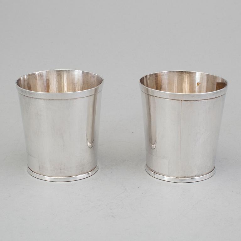 A pair of Swedish 20th century silver beakers, mark of Birger Haglund, Stockholm 1989.