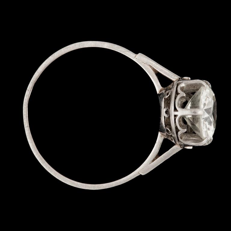 RING, gammalslipad diamant, ca 2 ct.