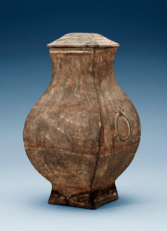 A painted jar with cover, Western Han dynasty, (206 BC - 220 AD).