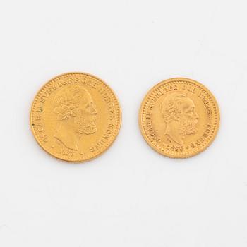 Oscar II guldmynt, 2 st, 10 kronor 1883 och 5 kronor 1899.