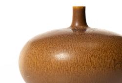 Modern Scandinavian Ceramics E1215