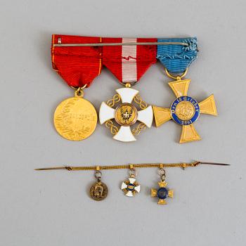 2 knights crosses Prussian order of the Crown and  Italian Order of the crown and a Imperial Russian medal for Merit.