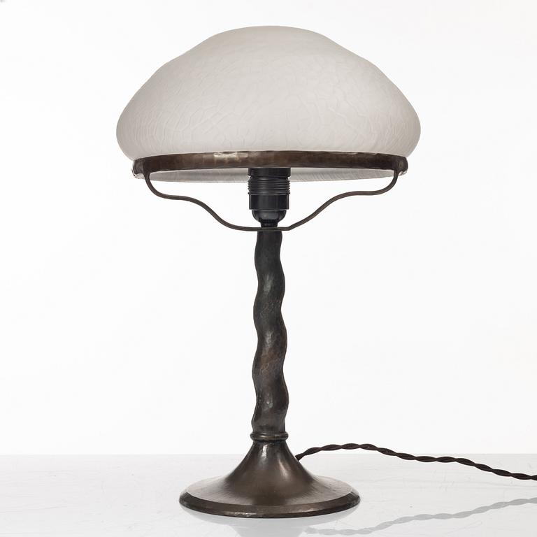 Harald Notini, a table lamp model "6834", Arvid Böhlmarks Lampfabrik, Stockholm, 1920s.