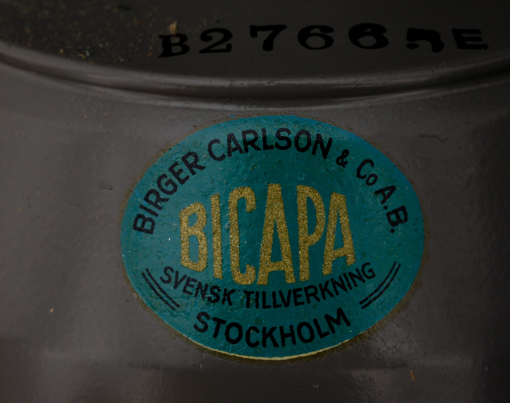 GASMASKER, 2 st, Bicapa, Birger Carlsson & Co AB, Stockholm, märkta 1939.