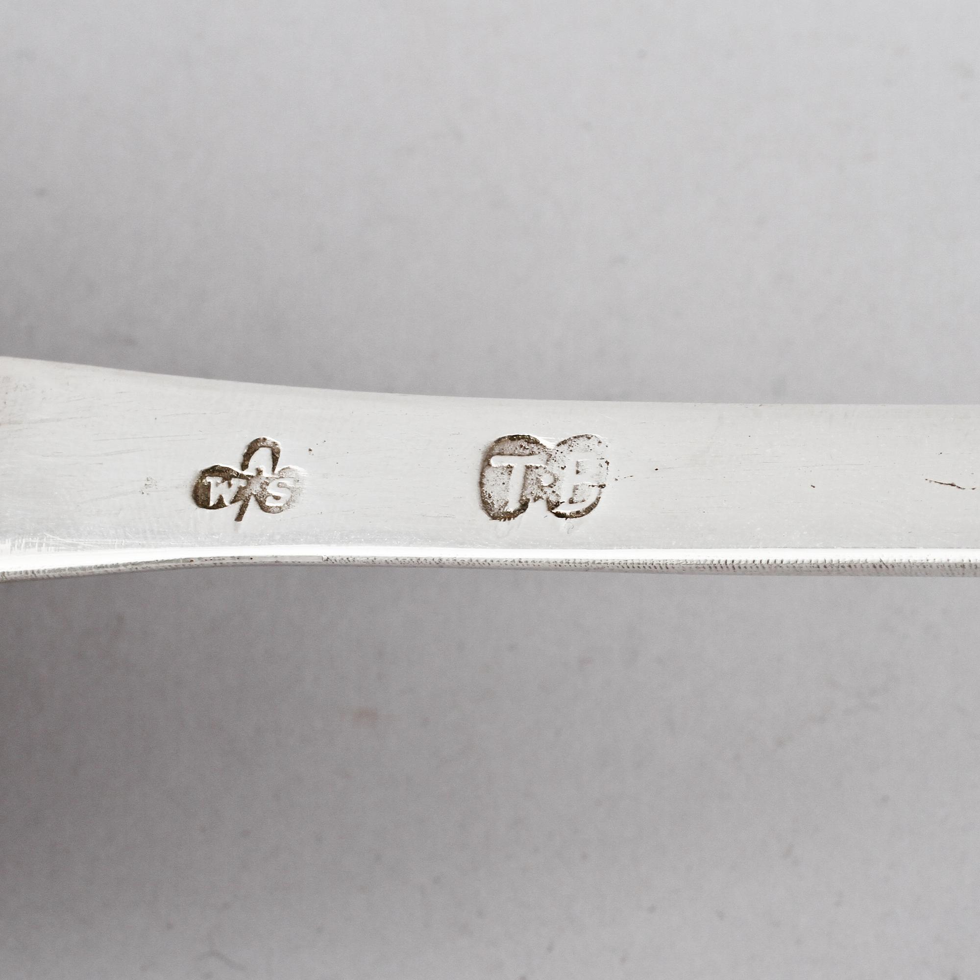 RAGUSKED, silver, möjligen England, 1800-tal. Vikt 195 g.